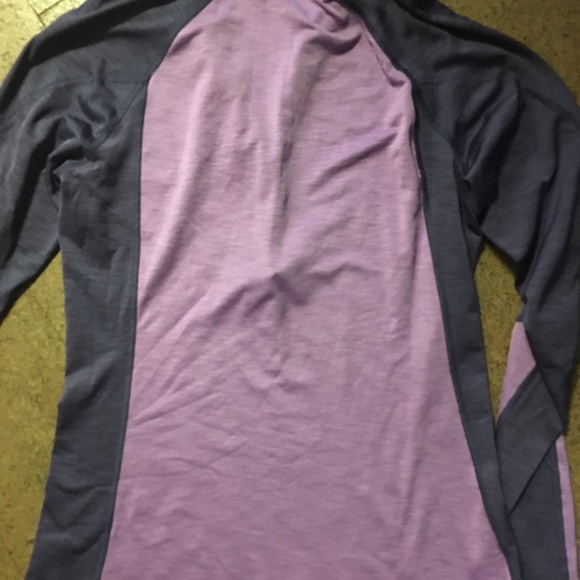 Women’s Under Armor Half Zip Shirt - Picture 6 of 10